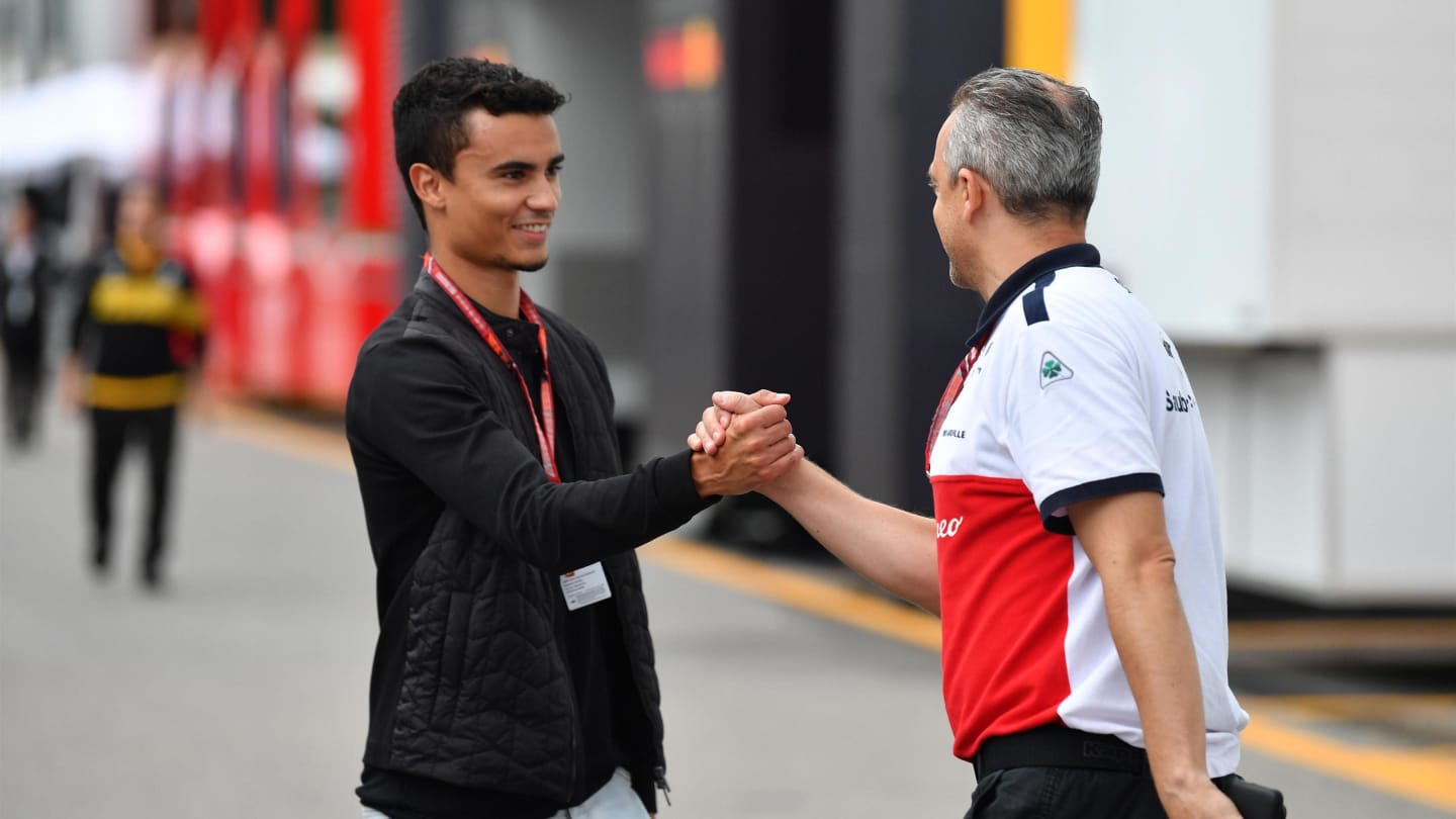 Pascal Wehrlein, and Beat Zehnder, Alfa Romeo Sauber F1 Team Manager at Formula One World