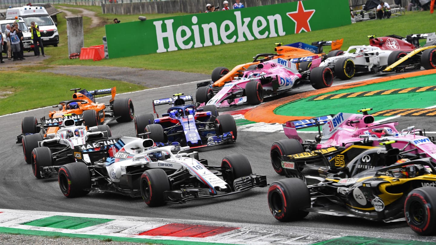 Carlos Sainz Jr, Renault Sport F1 Team R.S. 18, Esteban Ocon, Racing Point Force India VJM11, Lance Stroll, Williams FW41,ss and Pierre Gasly, Scuderia Toro Rosso STR13 and at the start of the race at Formula One World Championship, Rd14, Italian Grand Prix, Race, Monza, Italy, Sunday 2 September 2018. © Jerry Andre/Sutton Images