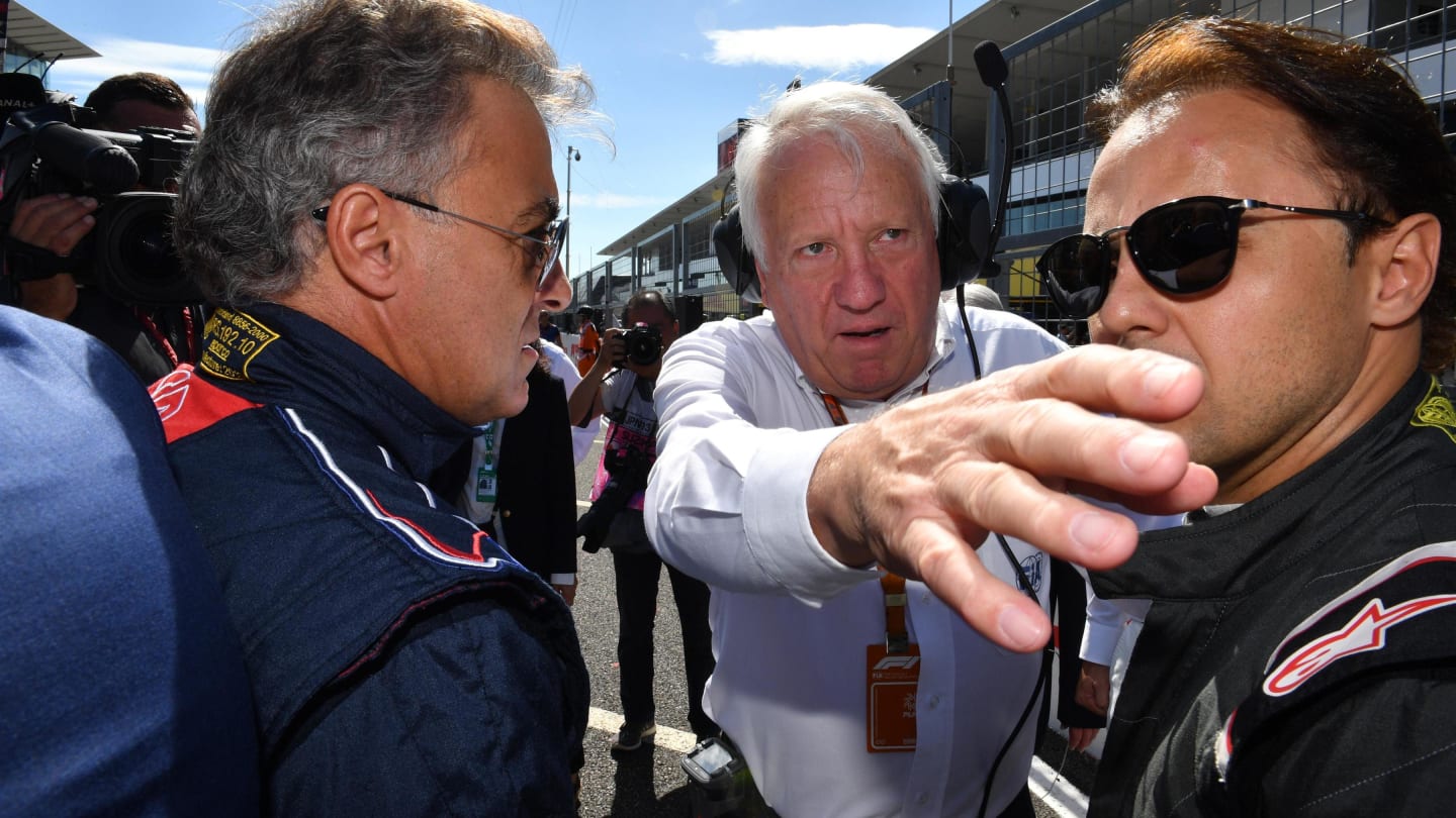 Charlie Whiting, FIA Delegate with Jean Alesi and Felipe Massa at Legends F1 30th Anniversary Lap