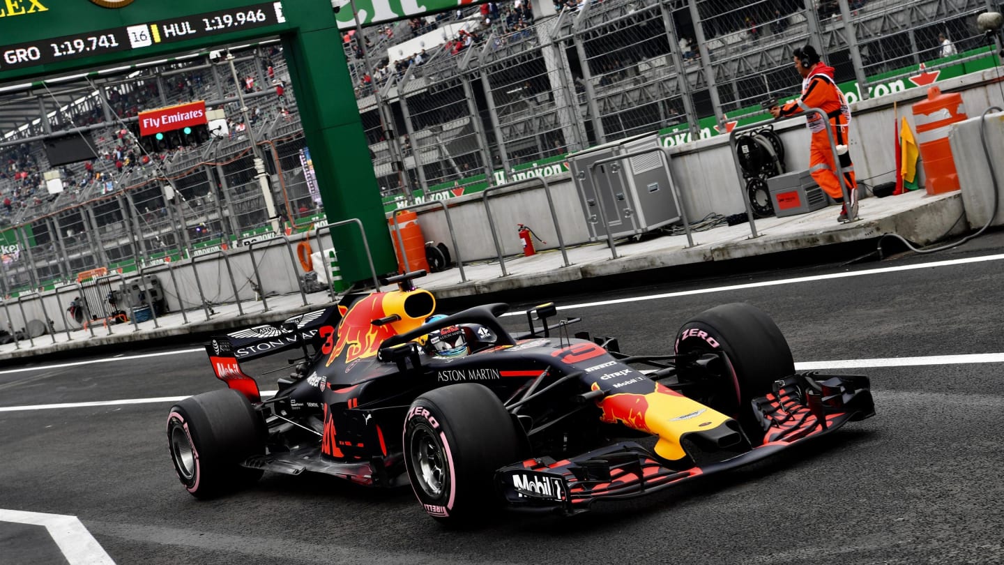 Daniel Ricciardo, Red Bull Racing RB14 at Formula One World Championship, Rd19, Mexican Grand Prix,