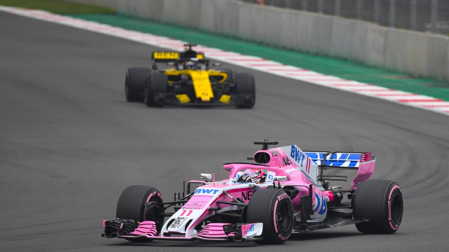 Sergio Perez, Racing Point Force India VJM11 and Nico Hulkenberg, Renault Sport F1 Team R.S. 18 at
