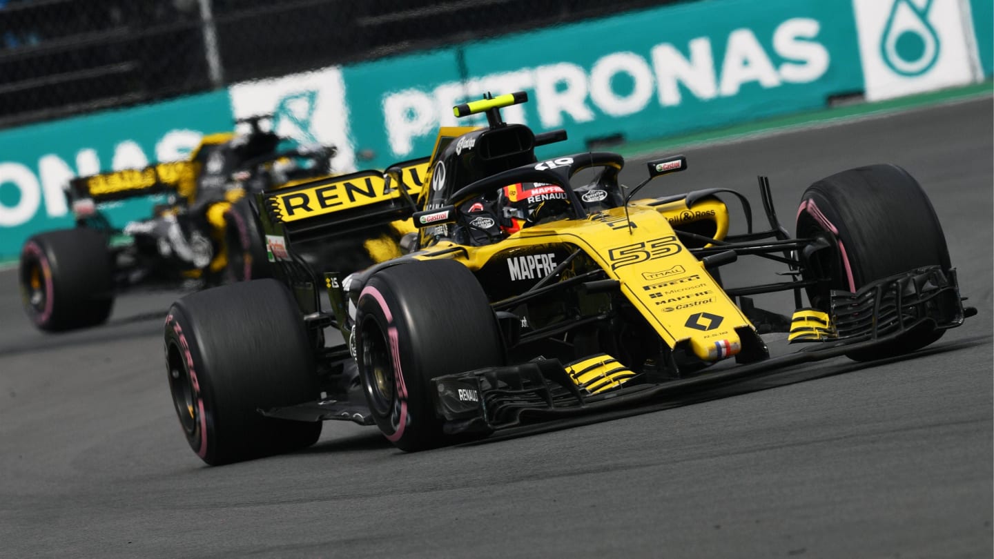 Carlos Sainz, Renault Sport F1 Team R.S. 18 leads Nico Hulkenberg, Renault Sport F1 Team R.S. 18 at Formula One World Championship, Rd19, Mexican Grand Prix, Race, Circuit Hermanos Rodriguez, Mexico City, Mexico, Sunday 28 October 2018.