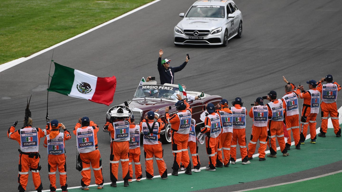 Sergio Perez, Racing Point Force India on the drivers parade and marshals at Formula One World Championship, Rd19, Mexican Grand Prix, Race, Circuit Hermanos Rodriguez, Mexico City, Mexico, Sunday 28 October 2018.