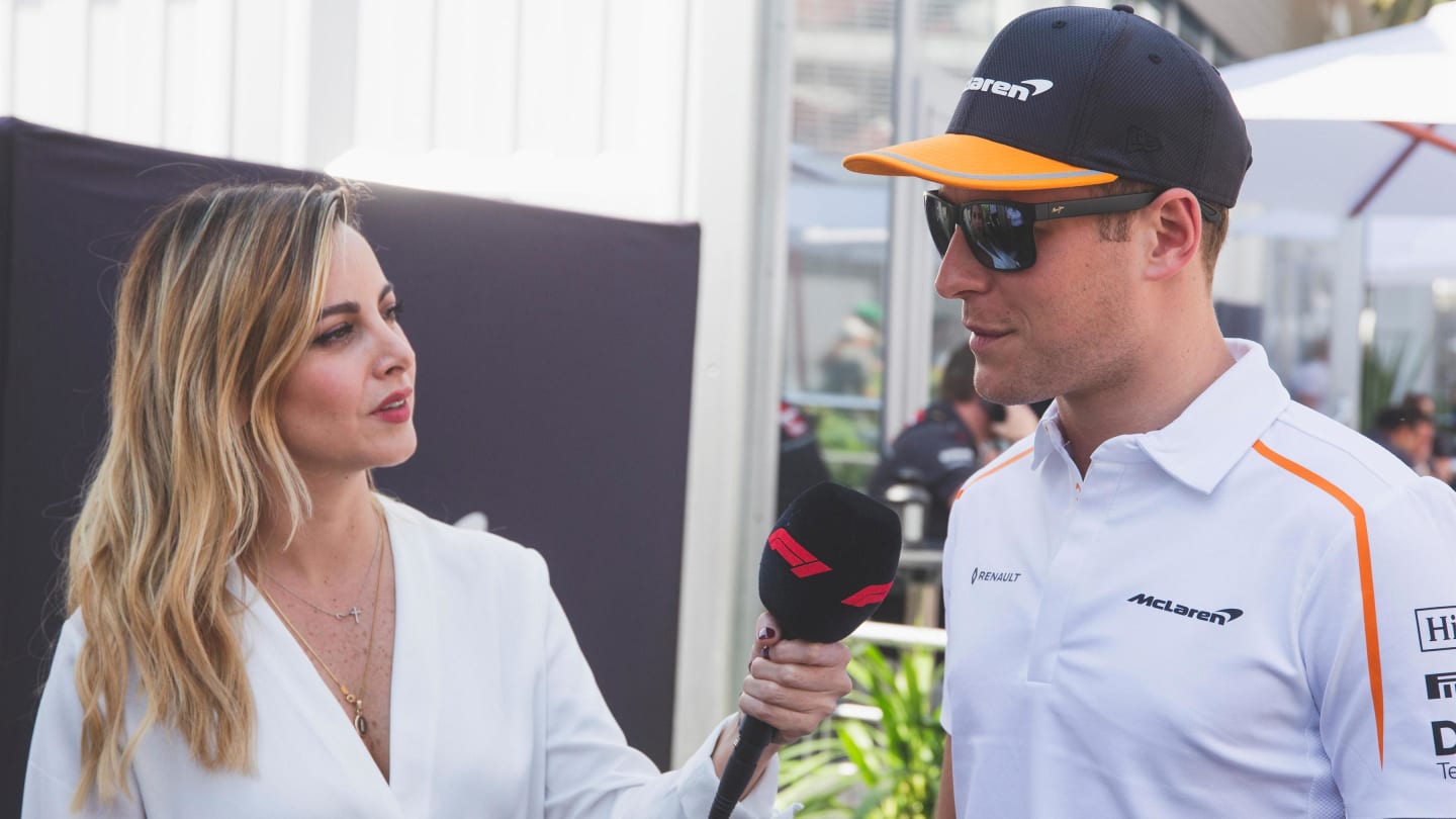 Stoffel Vandoorne, McLaren talks with Diana Vucetich at Formula One World Championship, Rd19,