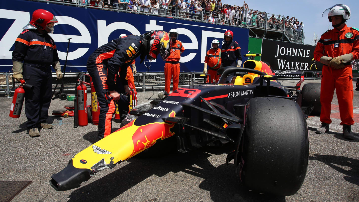 Max Verstappen (NED) Red Bull Racing RB14 looks at his crashed car in FP3 at Formula One World Championship, Rd6, Monaco Grand Prix, Qualifying, Monte-Carlo, Monaco, Saturday 26 May 2018. © Jerry Andre/Sutton Images