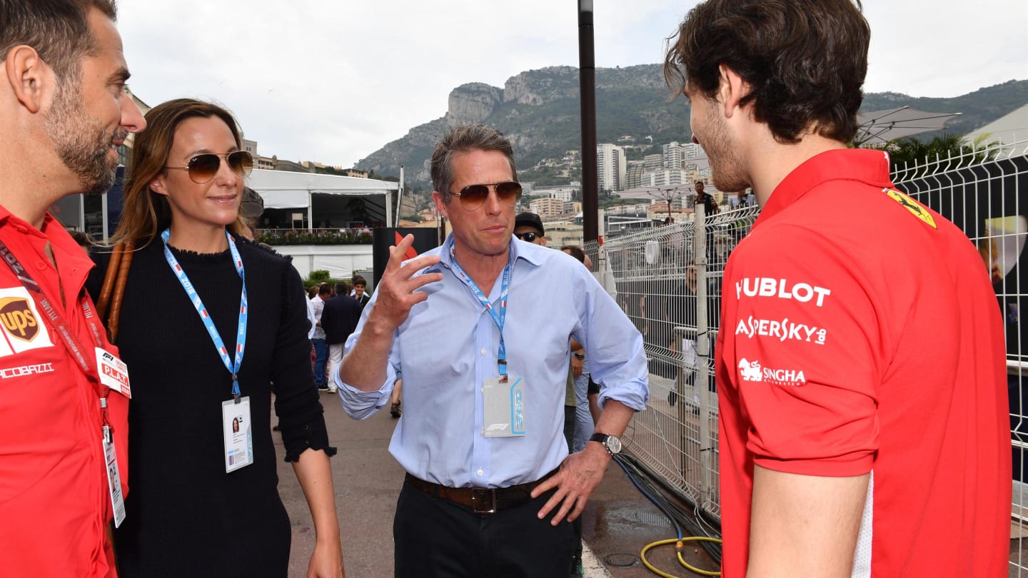 Hugh Grant (GBR) and wife Anna Eberstein with Antonio Giovinazzi (ITA) Ferrari at Formula One World