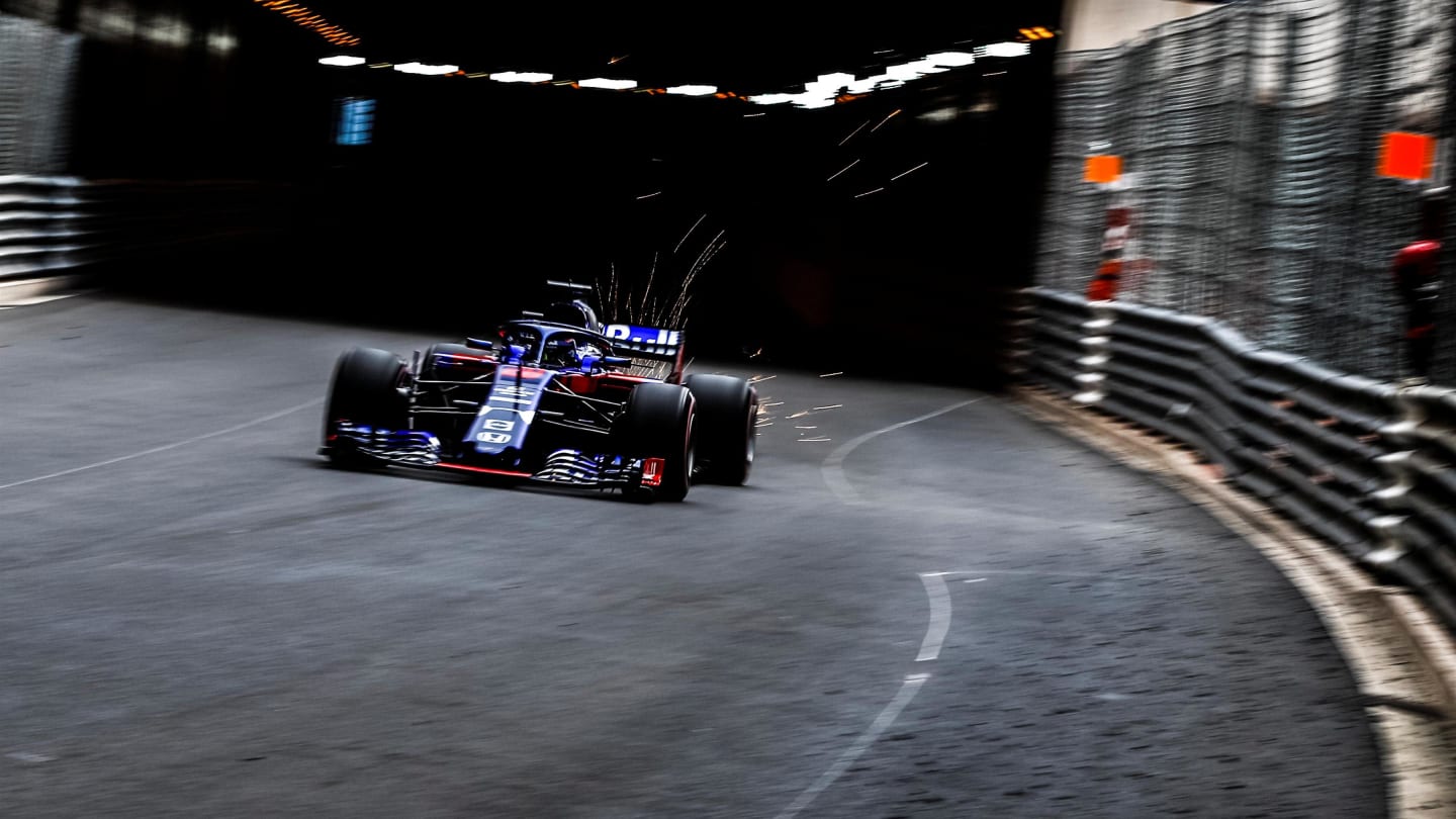 Brendon Hartley (NZL) Scuderia Toro Rosso STR13 sparks at Formula One World Championship, Rd6, Monaco Grand Prix, Practice, Monte-Carlo, Monaco, Thursday 24 May 2018. © Manuel Goria/Sutton Images
