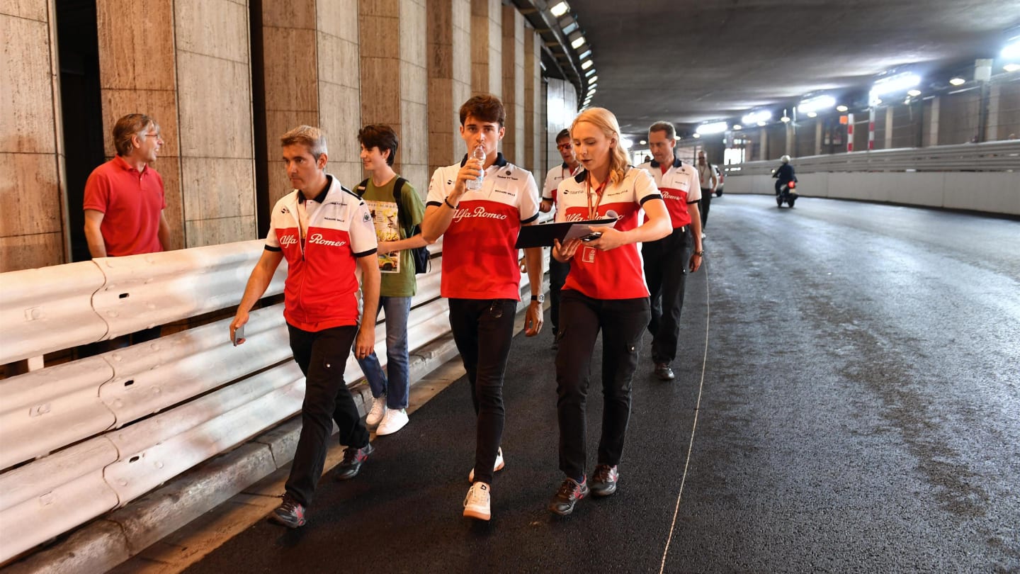 Charles Leclerc (MON) Alfa Romeo Sauber F1 Team walks the track through the tunnel with Xevi Pujolar (ESP) Alfa Romeo Sauber F1 Team Head of Track Engineering and Ruth Buscombe (GBR) Alfa Romeo Sauber F1 Team Race Strategist at Formula One World Championship, Rd6, Monaco Grand Prix, Preparations, Monte-Carlo, Monaco, Wednesday 23 May 2018. © Mark Sutton/Sutton Images