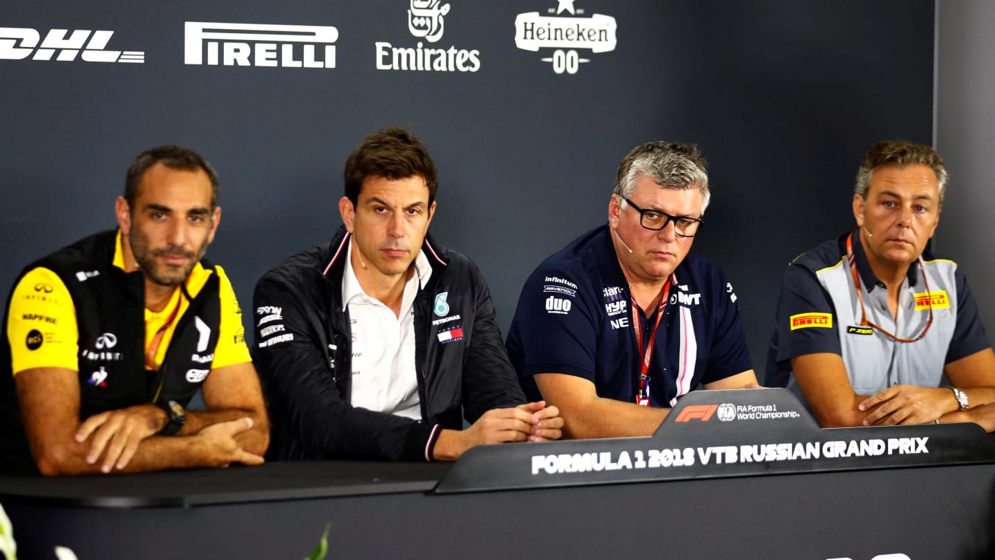Cyril Abiteboul, Renault Sport F1 Managing Director, Toto Wolff, Mercedes AMG F1 Director of