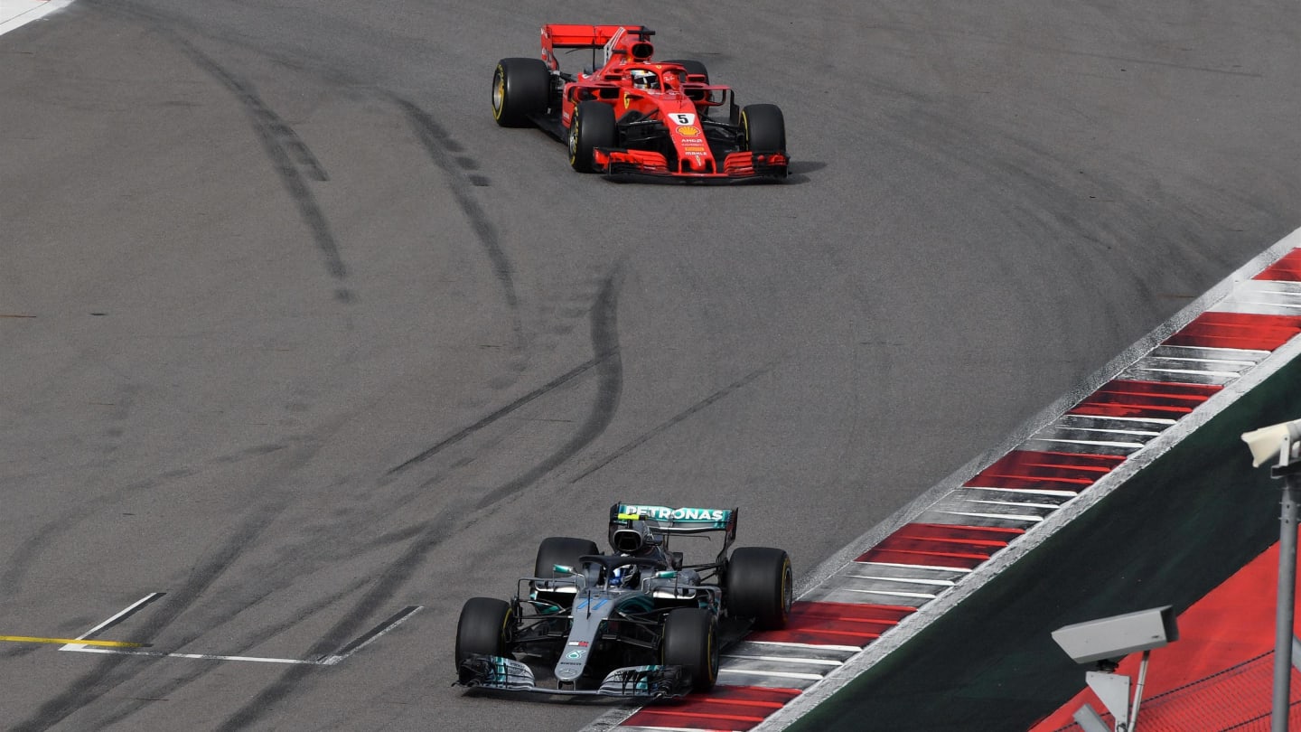 Valtteri Bottas, Mercedes-AMG F1 W09 EQ Power+ leads Sebastian Vettel, Ferrari SF71H at Formula One