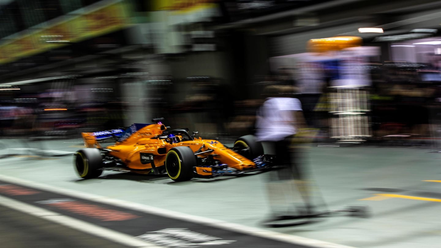 Fernando Alonso, McLaren MCL33 at Formula One World Championship, Rd15, Singapore Grand Prix,