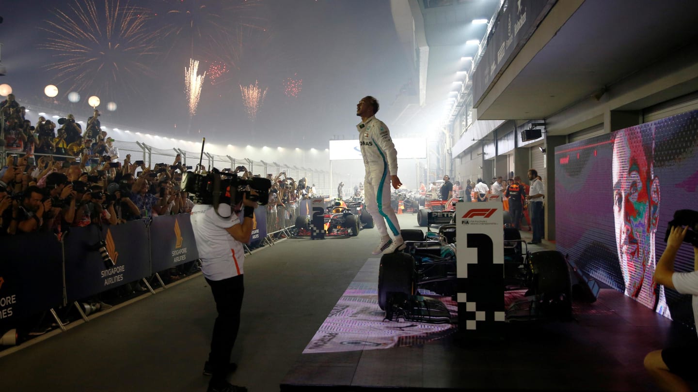 Race winner Lewis Hamilton, Mercedes-AMG F1 W09 EQ Power+ celebrates in parc ferme at Formula One World Championship, Rd15, Singapore Grand Prix, Race, Marina Bay Circuit, Singapore, Sunday 16 September 2018.