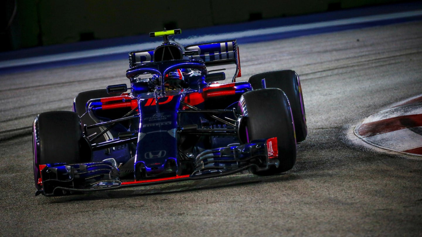Pierre Gasly, Scuderia Toro Rosso STR13 at Formula One World Championship, Rd15, Singapore Grand