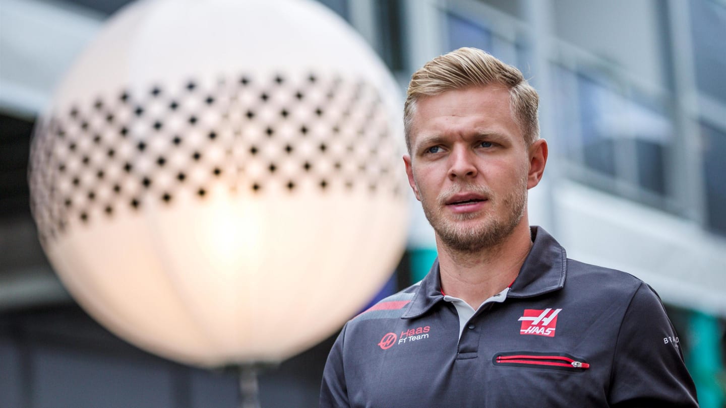 Kevin Magnussen, Haas F1 Team at Formula One World Championship, Rd15, Singapore Grand Prix,