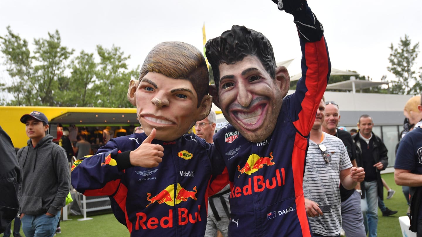 Max Verstappen (NED) Red Bull Racing caricature and Daniel Ricciardo (AUS) Red Bull Racing