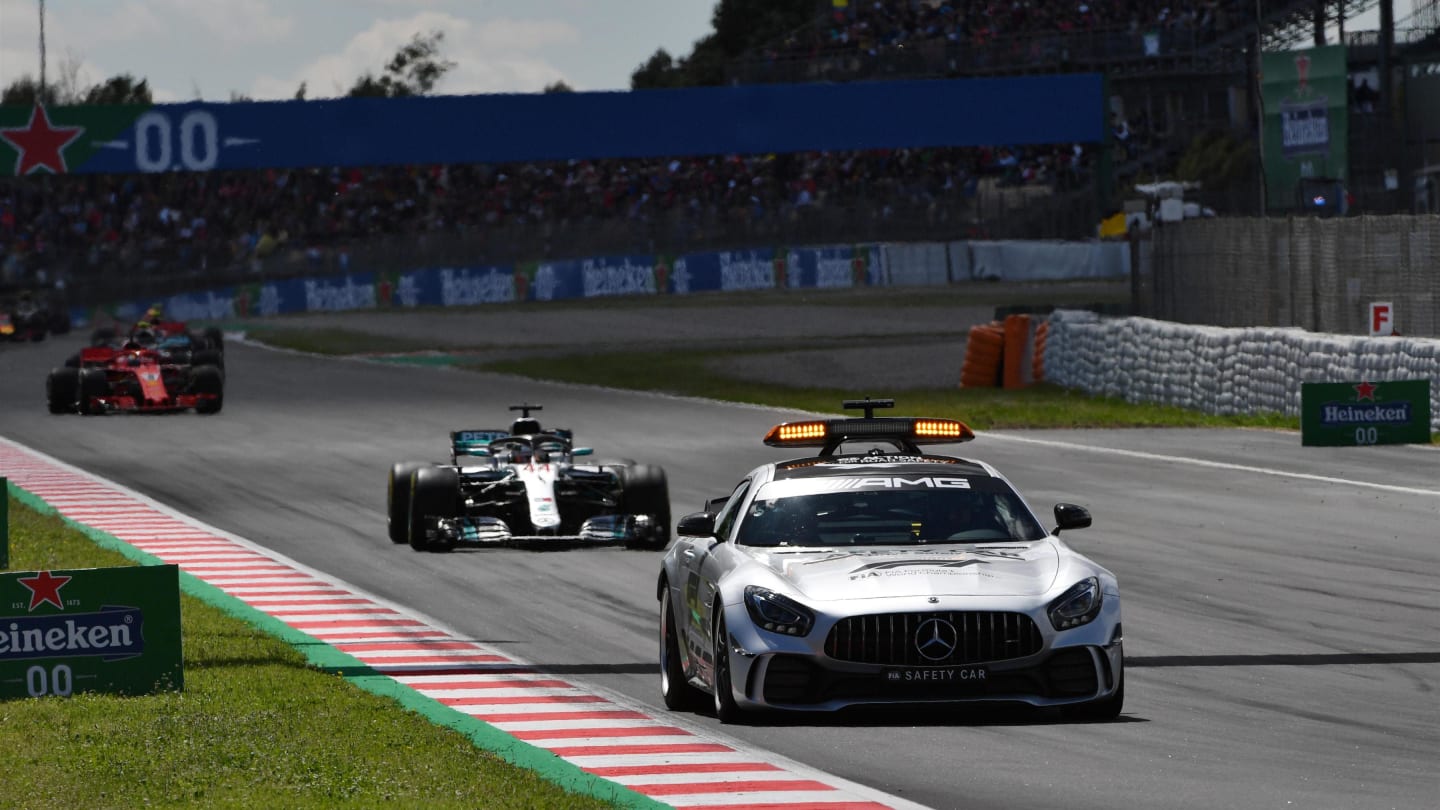 Safety car leads the field at the start of the race at Formula One World Championship, Rd5, Spanish Grand Prix, Race, Barcelona, Spain, Sunday 13 May 2018. © Mark Sutton/Sutton Images