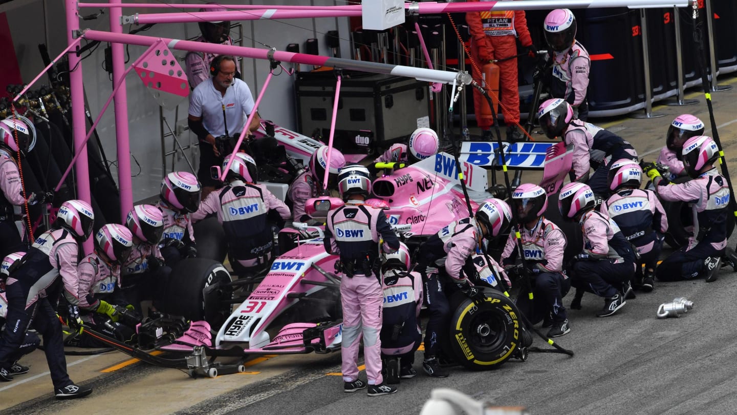 Esteban Ocon (FRA) Force India VJM11 pit stop at Formula One World Championship, Rd5, Spanish Grand Prix, Race, Barcelona, Spain, Sunday 13 May 2018. © Jerry Andre/Sutton Images