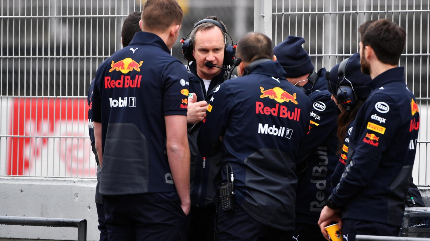 Paul Monaghan (GBR) Red Bull Racing Chief Engineer and Red Bull Racing mechanics at Formula One Testing, Day Four, Barcelona, Spain, 1 March 2018. © Mark Sutton/Sutton Images
