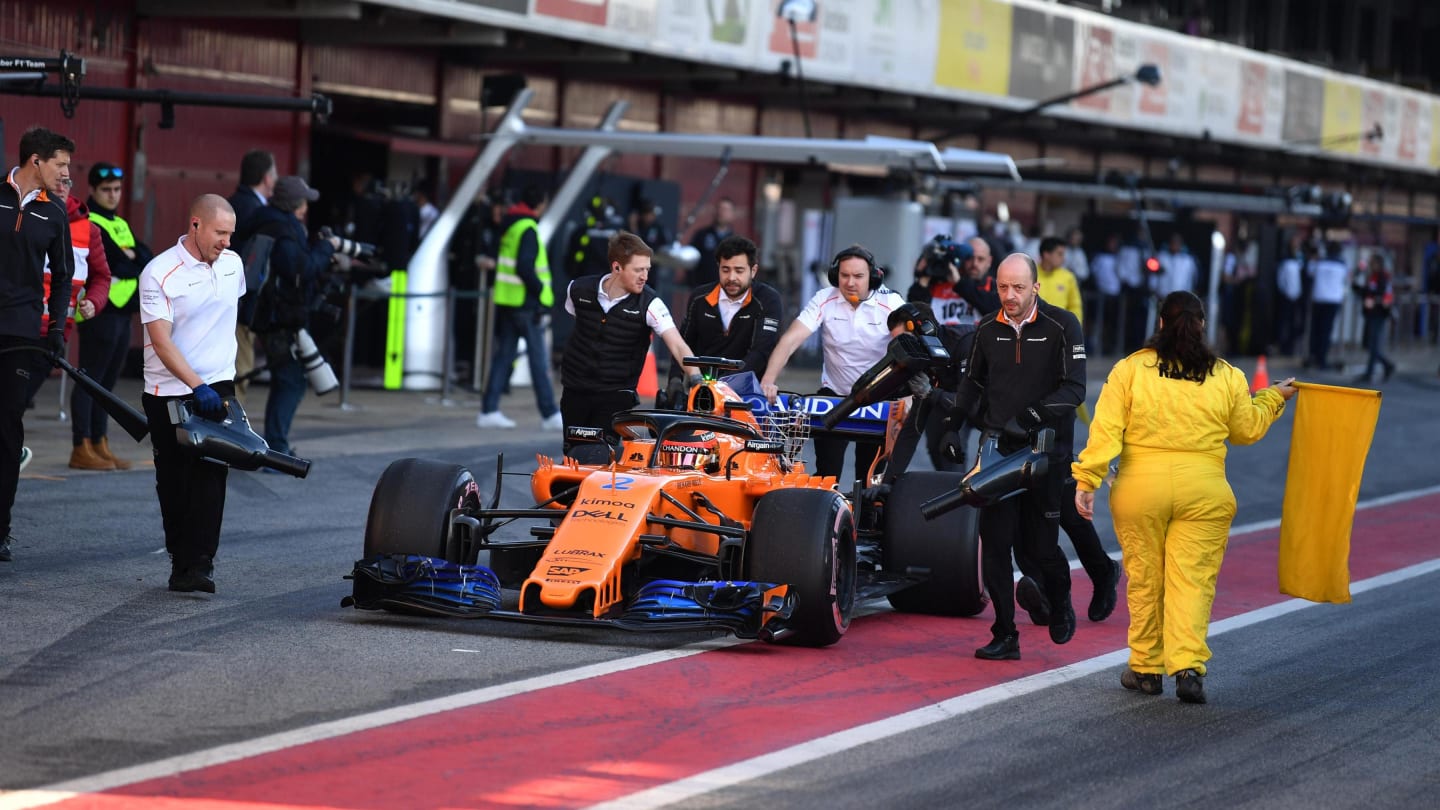 Stoffel Vandoorne (BEL) McLaren MCL33 is pushed in pit lane at Formula One Testing, Day One, Barcelona, Spain, 6 March 2018. © Mark Sutton/Sutton Images