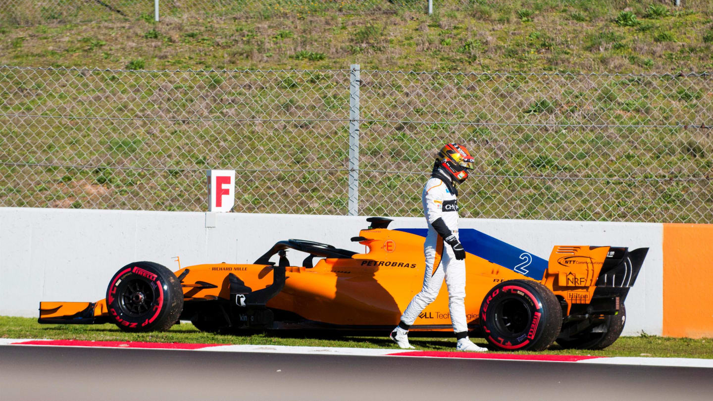 Stoffel Vandoorne (BEL) McLaren MCL33 stops on track at Formula One Testing, Day One, Barcelona, Spain, 6 March 2018. © Marc Calvo/Sutton Images