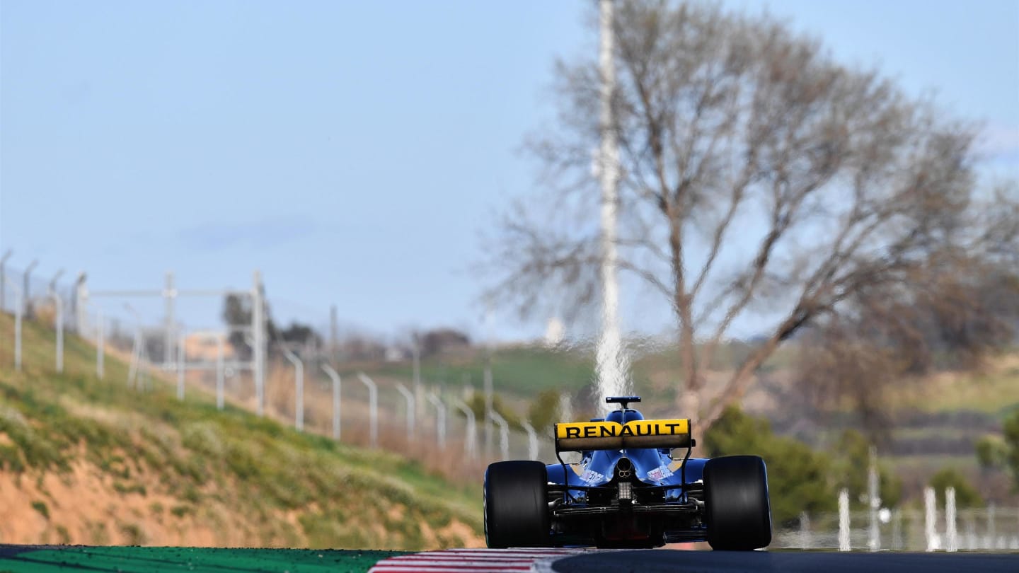 Carlos Sainz jr (ESP) Renault Sport F1 Team RS18 at Formula One Testing, Day One, Barcelona, Spain, 6 March 2018. © Mark Sutton/Sutton Images