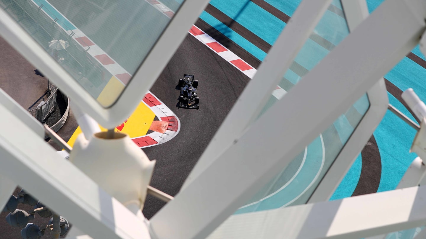 ABU DHABI, UNITED ARAB EMIRATES - NOVEMBER 29: Romain Grosjean of France driving the (8) Haas F1