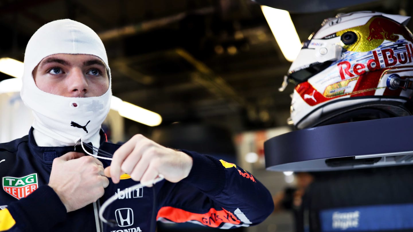 ABU DHABI, UNITED ARAB EMIRATES - NOVEMBER 30: Max Verstappen of Netherlands and Red Bull Racing prepares to drive in the garage during qualifying for the F1 Grand Prix of Abu Dhabi at Yas Marina Circuit on November 30, 2019 in Abu Dhabi, United Arab Emirates. (Photo by Mark Thompson/Getty Images)