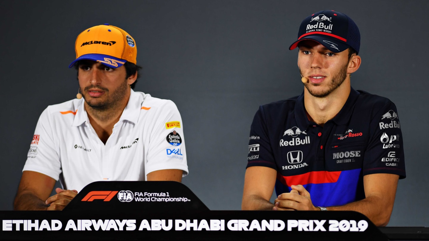 ABU DHABI, UNITED ARAB EMIRATES - NOVEMBER 28: Carlos Sainz of Spain and McLaren F1 and Pierre