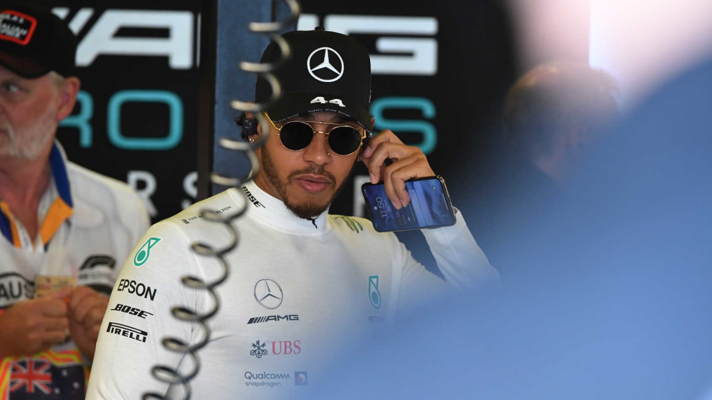 Hamilton march 2019 top