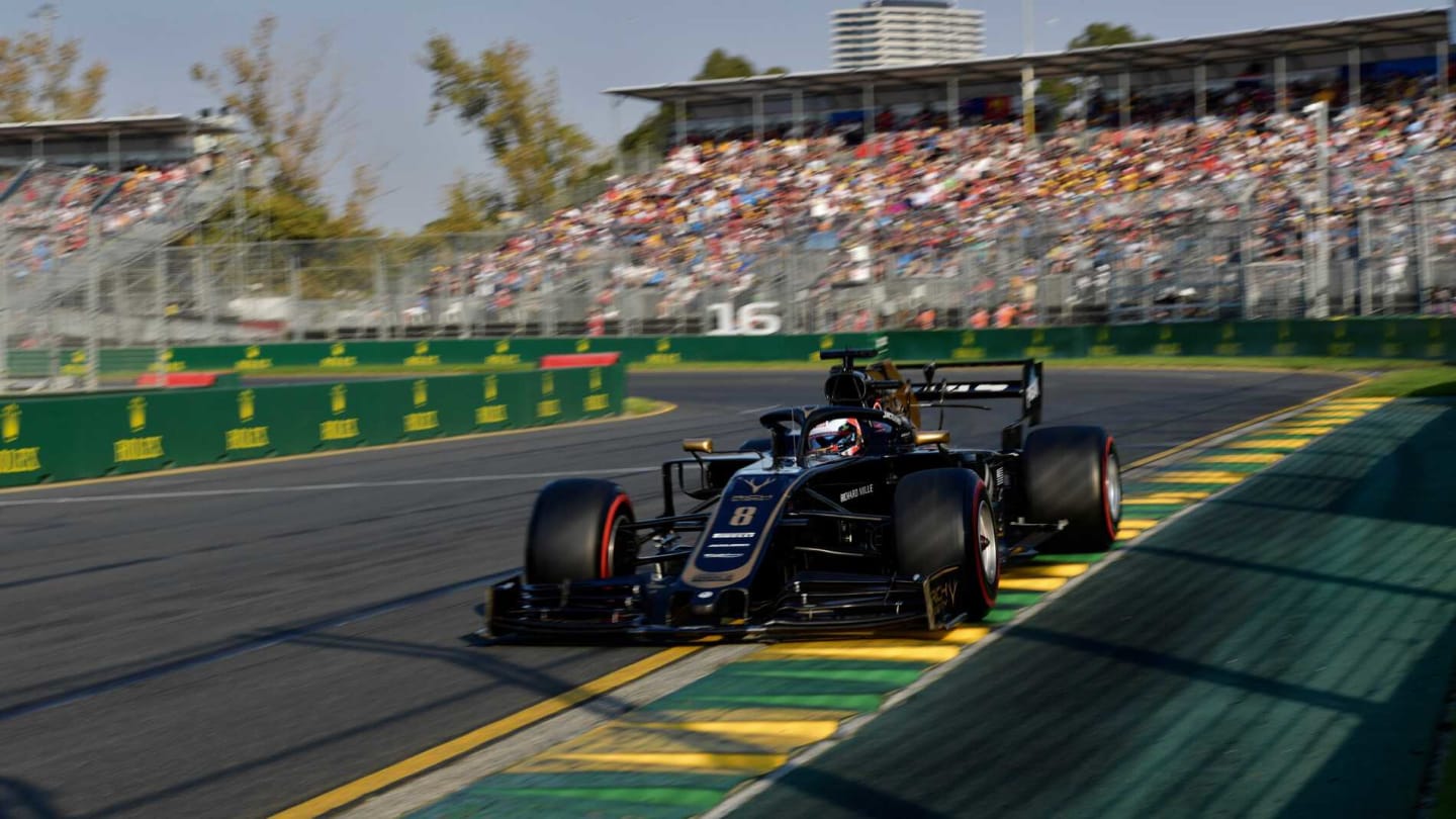 MELBOURNE GRAND PRIX CIRCUIT, AUSTRALIA - MARCH 16: Romain Grosjean, Haas VF-19 during the
