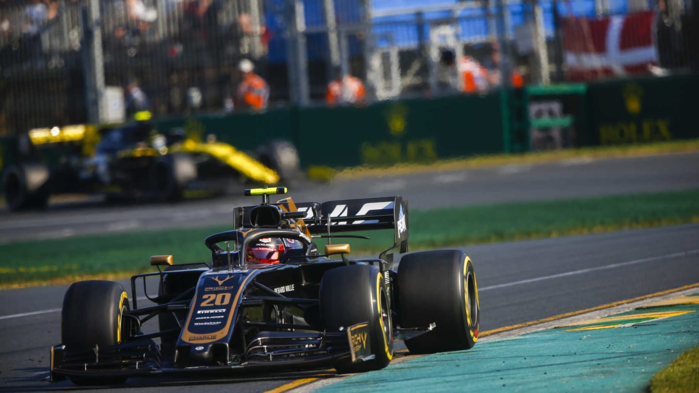 MELBOURNE GRAND PRIX CIRCUIT, AUSTRALIA - MARCH 17: Kevin Magnussen, Haas VF-19 during the