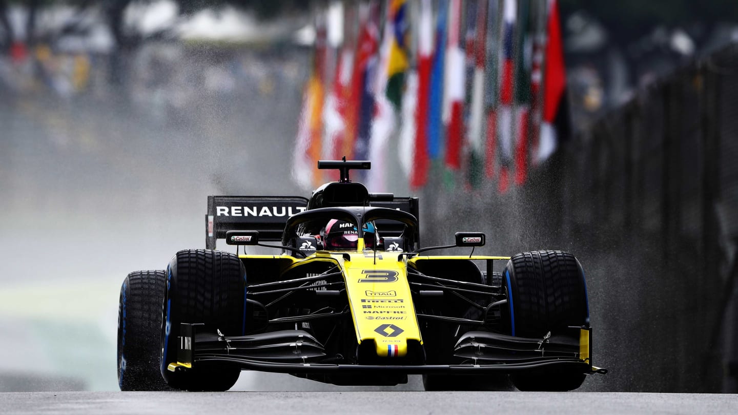 SAO PAULO, BRAZIL - NOVEMBER 15: Daniel Ricciardo of Australia driving the (3) Renault Sport Formula One Team RS19 on track during practice for the F1 Grand Prix of Brazil at Autodromo Jose Carlos Pace on November 15, 2019 in Sao Paulo, Brazil. (Photo by Mark Thompson/Getty Images)
