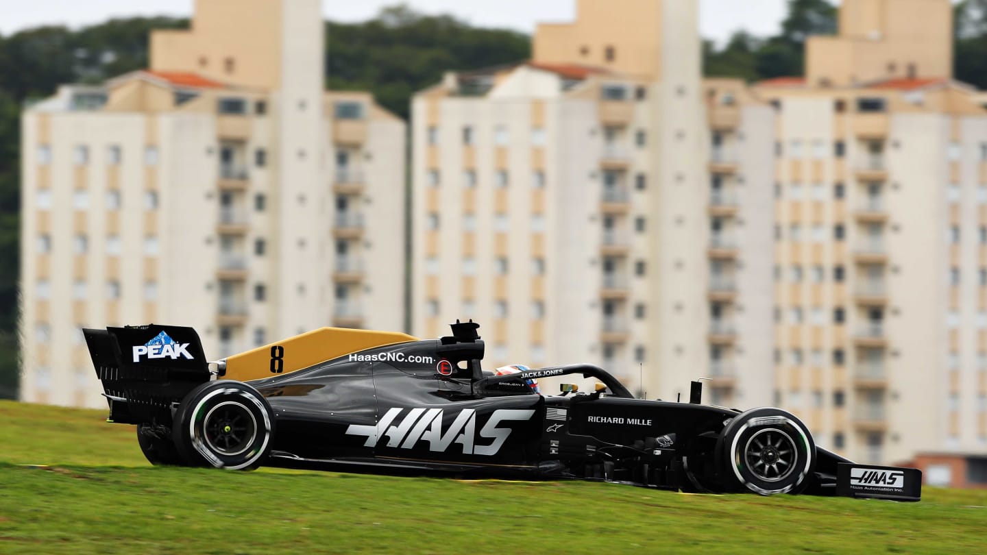 SAO PAULO, BRAZIL - NOVEMBER 16: Romain Grosjean of France driving the (8) Haas F1 Team VF-19