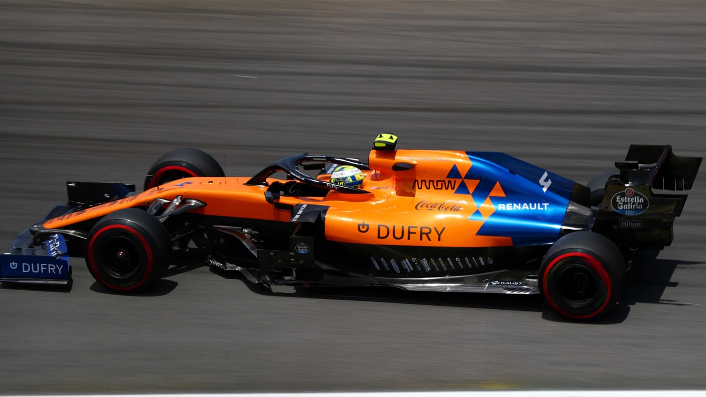 SAO PAULO, BRAZIL - NOVEMBER 16: Lando Norris of Great Britain driving the (4) McLaren F1 Team MCL34 Renault on track during final practice for the F1 Grand Prix of Brazil at Autodromo Jose Carlos Pace on November 16, 2019 in Sao Paulo, Brazil. (Photo by Dan Istitene/Getty Images)