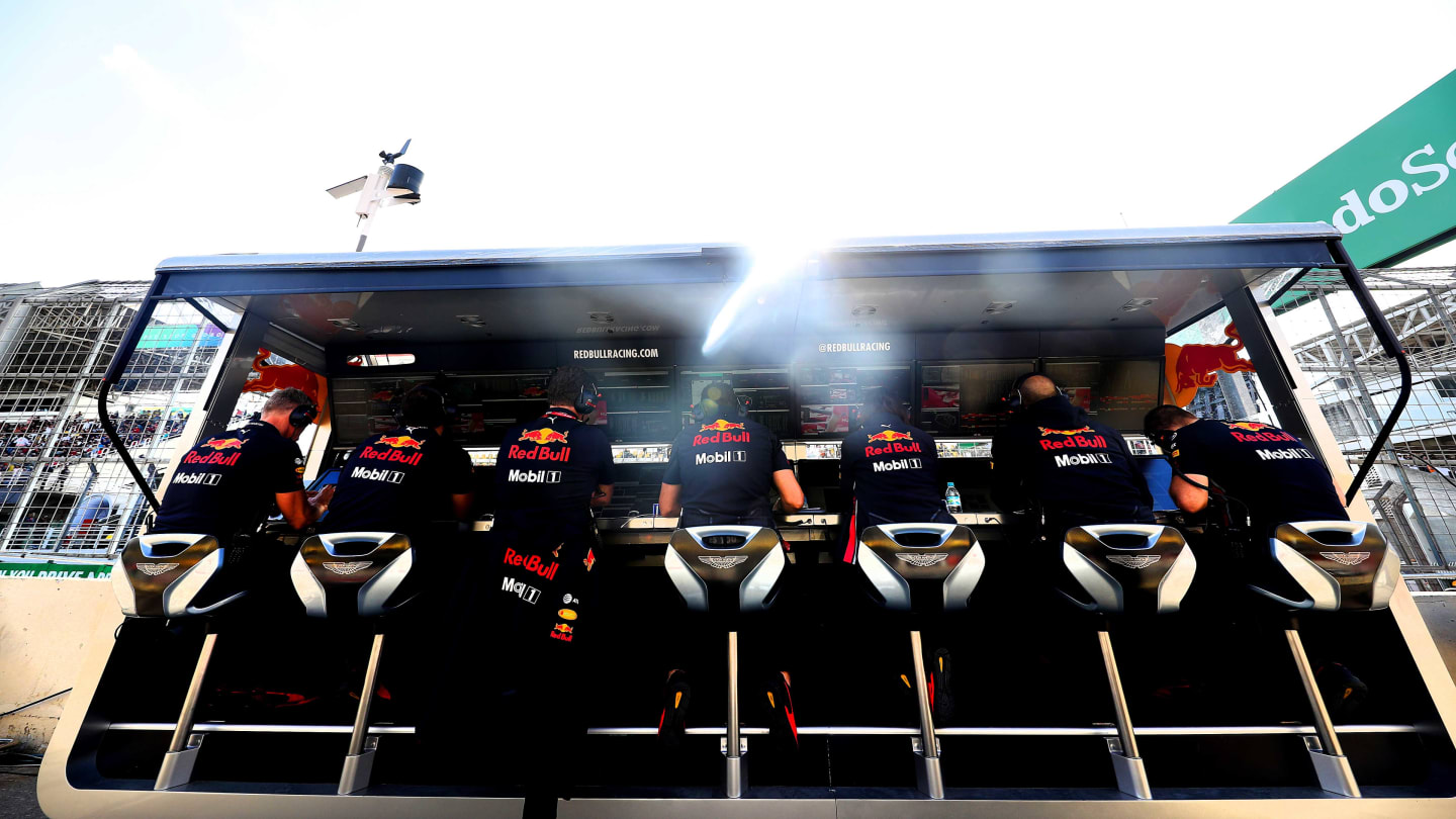 SAO PAULO, BRAZIL - NOVEMBER 16: The Red Bull Racing pitwall is seen during qualifying for the F1 Grand Prix of Brazil at Autodromo Jose Carlos Pace on November 16, 2019 in Sao Paulo, Brazil. (Photo by Mark Thompson/Getty Images)