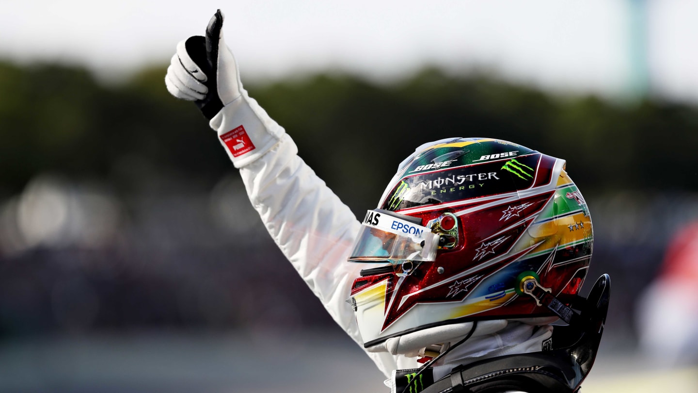 SAO PAULO, BRAZIL - NOVEMBER 16: Third place qualifier Lewis Hamilton of Great Britain and Mercedes GP celebrates in parc ferme during qualifying for the F1 Grand Prix of Brazil at Autodromo Jose Carlos Pace on November 16, 2019 in Sao Paulo, Brazil. (Photo by Mark Thompson/Getty Images)