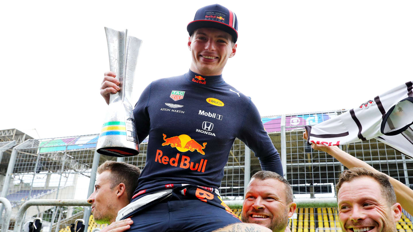 SAO PAULO, BRAZIL - NOVEMBER 17: Race winner Max Verstappen of Netherlands and Red Bull Racing and his team celebrate after the F1 Grand Prix of Brazil at Autodromo Jose Carlos Pace on November 17, 2019 in Sao Paulo, Brazil. (Photo by Mark Thompson/Getty Images)