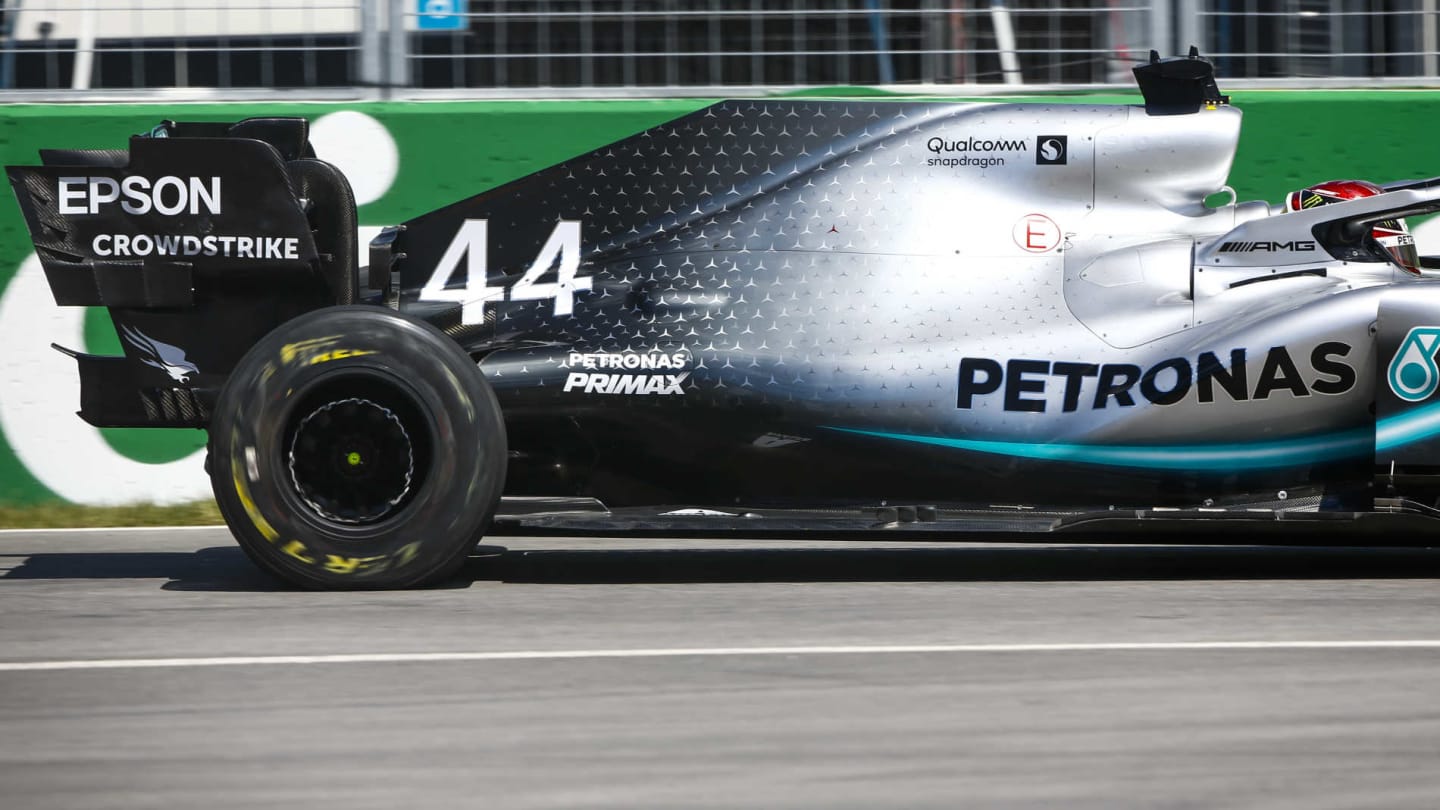 CIRCUIT GILLES-VILLENEUVE, CANADA - JUNE 07: Damaged rear tyre of Lewis Hamilton, Mercedes AMG F1 W10 after hitting the wall during the Canadian GP at Circuit Gilles-Villeneuve on June 07, 2019 in Circuit Gilles-Villeneuve, Canada. (Photo by Andy Hone / LAT Images)
