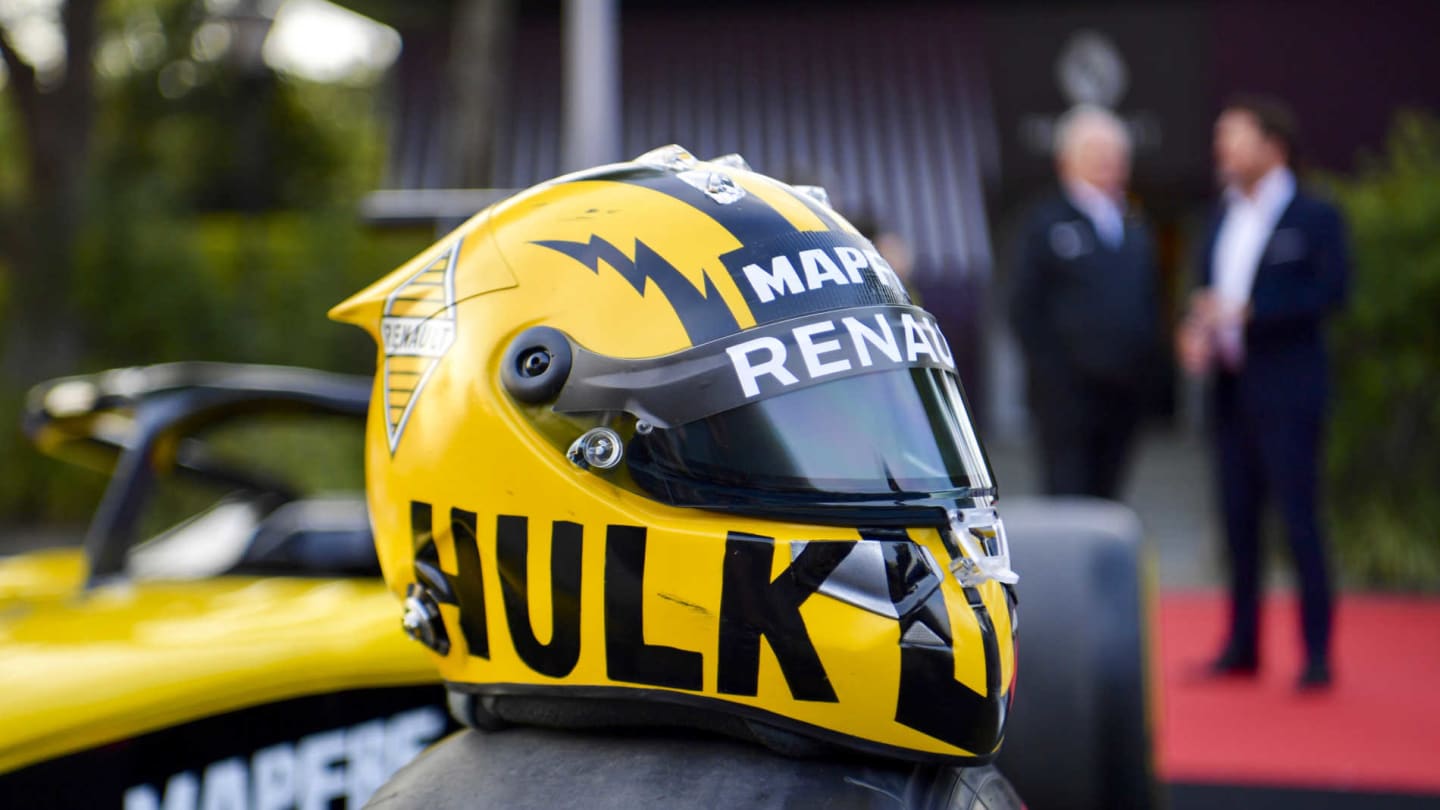 SHANGHAI INTERNATIONAL CIRCUIT, CHINA - APRIL 11: The helmet of Nico Hulkenberg, Renault F1 Team, poses on a car during the Chinese GP at Shanghai International Circuit on April 11, 2019 in Shanghai International Circuit, China. (Photo by Jerry Andre / Sutton Images)