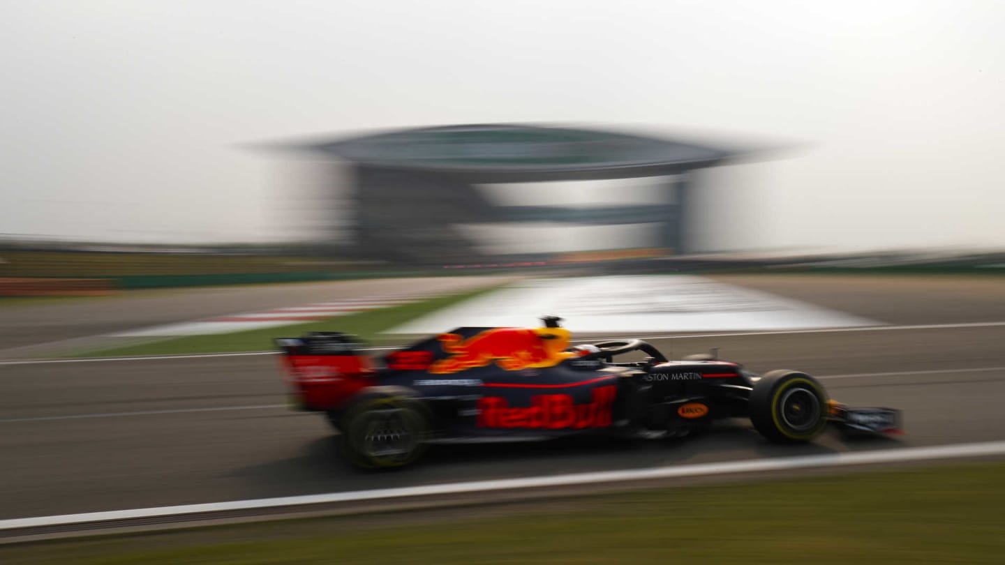 SHANGHAI INTERNATIONAL CIRCUIT, CHINA - APRIL 12: Max Verstappen, Red Bull Racing RB15 during the Chinese GP at Shanghai International Circuit on April 12, 2019 in Shanghai International Circuit, China. (Photo by Zak Mauger / LAT Images)