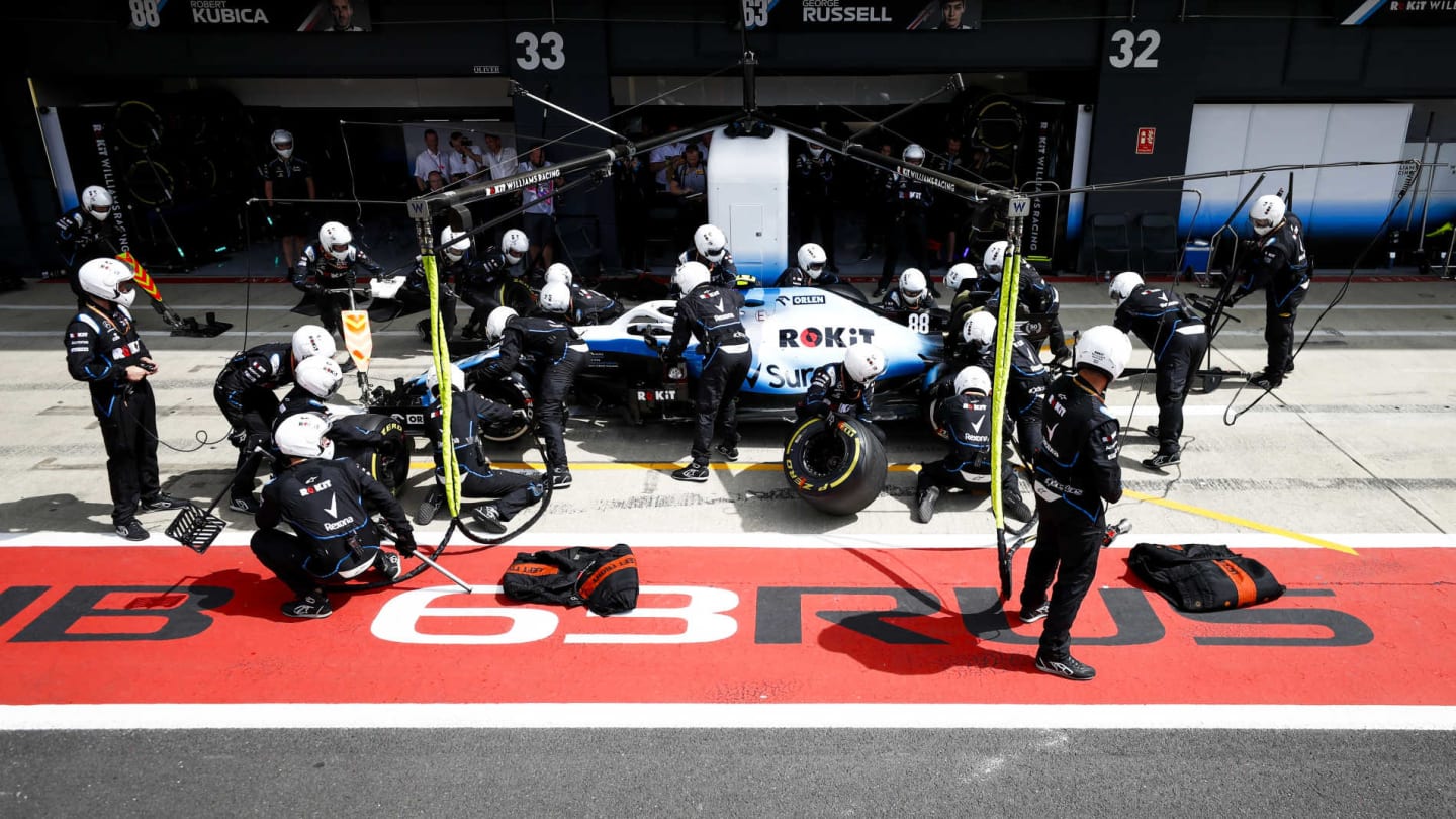 SILVERSTONE, UNITED KINGDOM - JULY 14: Robert Kubica, Williams FW42, maes a stop during the British GP at Silverstone on July 14, 2019 in Silverstone, United Kingdom. (Photo by Glenn Dunbar / LAT Images)
