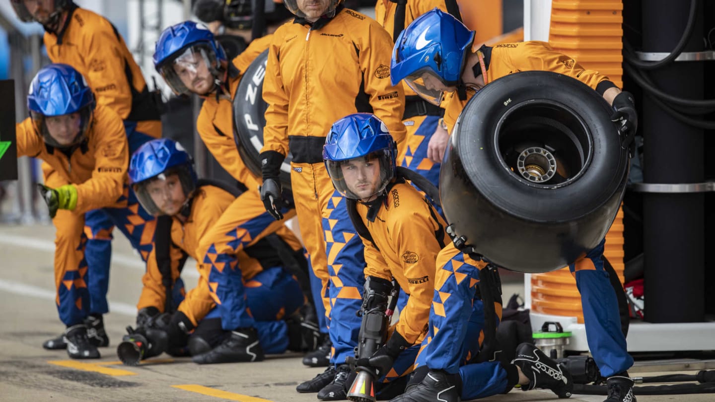 SILVERSTONE, UNITED KINGDOM - JULY 14: Lando Norris, McLaren MCL34, pit stop crew wait for him to enter the pit box during the British GP at Silverstone on July 14, 2019 in Silverstone, United Kingdom. (Photo by Glenn Dunbar / LAT Images)