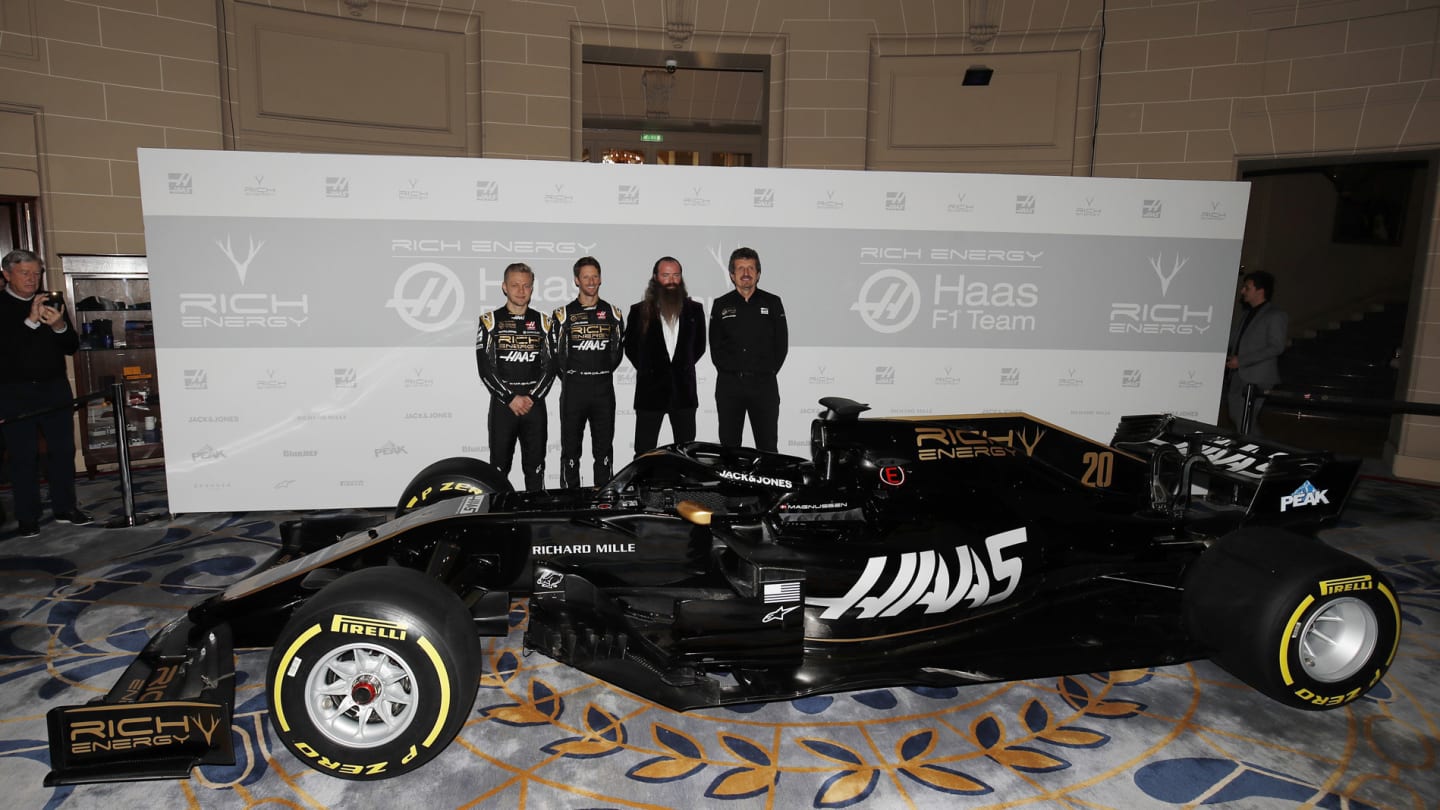 THE ROYAL AUTOMOBILE CLUB, UNITED KINGDOM - FEBRUARY 07: Kevin Magnussen, Haas F1 Team, Romain Grosjean, Haas F1 Team, William Storey, CEO Rich Energy and Guenther Steiner, Team Principal, Haas F1 during the Haas Livery Launch at The Royal Automobile Club on February 07, 2019 in The Royal Automobile Club, United Kingdom. (Photo by Joe Portlock / LAT Images)