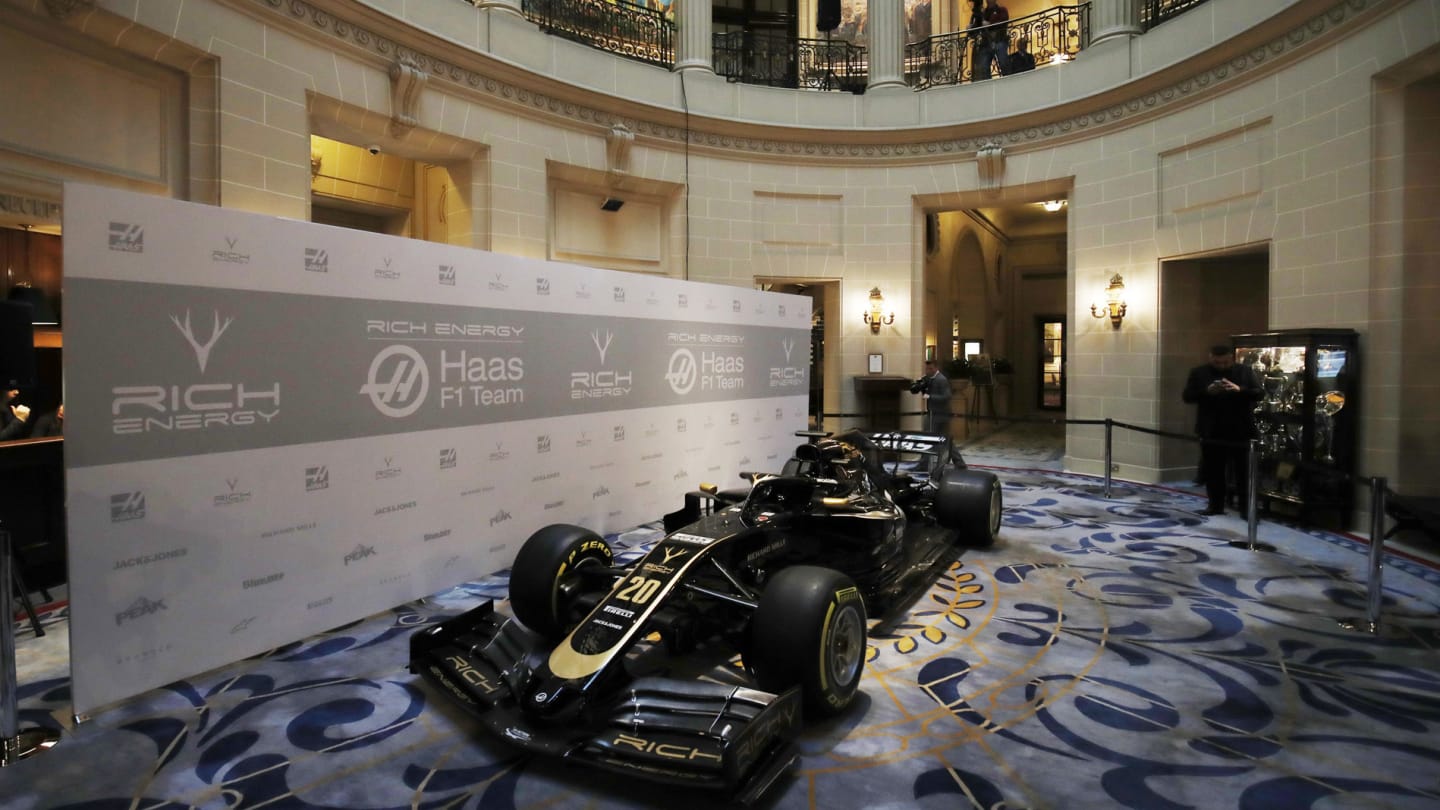 THE ROYAL AUTOMOBILE CLUB, UNITED KINGDOM - FEBRUARY 07: Haas F1 Team VF-18 with 2019 new livery during the Haas Livery Launch at The Royal Automobile Club on February 07, 2019 in The Royal Automobile Club, United Kingdom. (Photo by Joe Portlock / LAT Images)