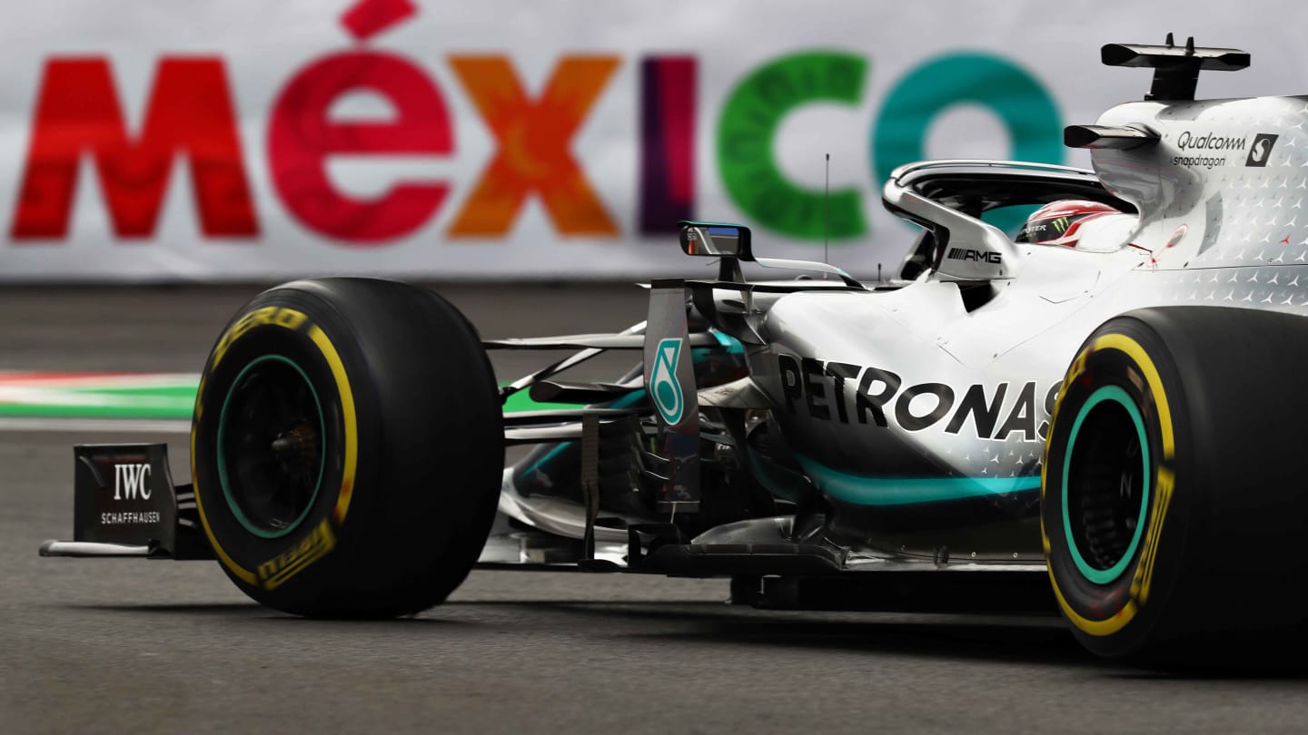 MEXICO CITY, MEXICO - OCTOBER 25: Lewis Hamilton of Great Britain driving the (44) Mercedes AMG Petronas F1 Team Mercedes W10 on track during practice for the F1 Grand Prix of Mexico at Autodromo Hermanos Rodriguez on October 25, 2019 in Mexico City, Mexico. (Photo by Mark Thompson/Getty Images)