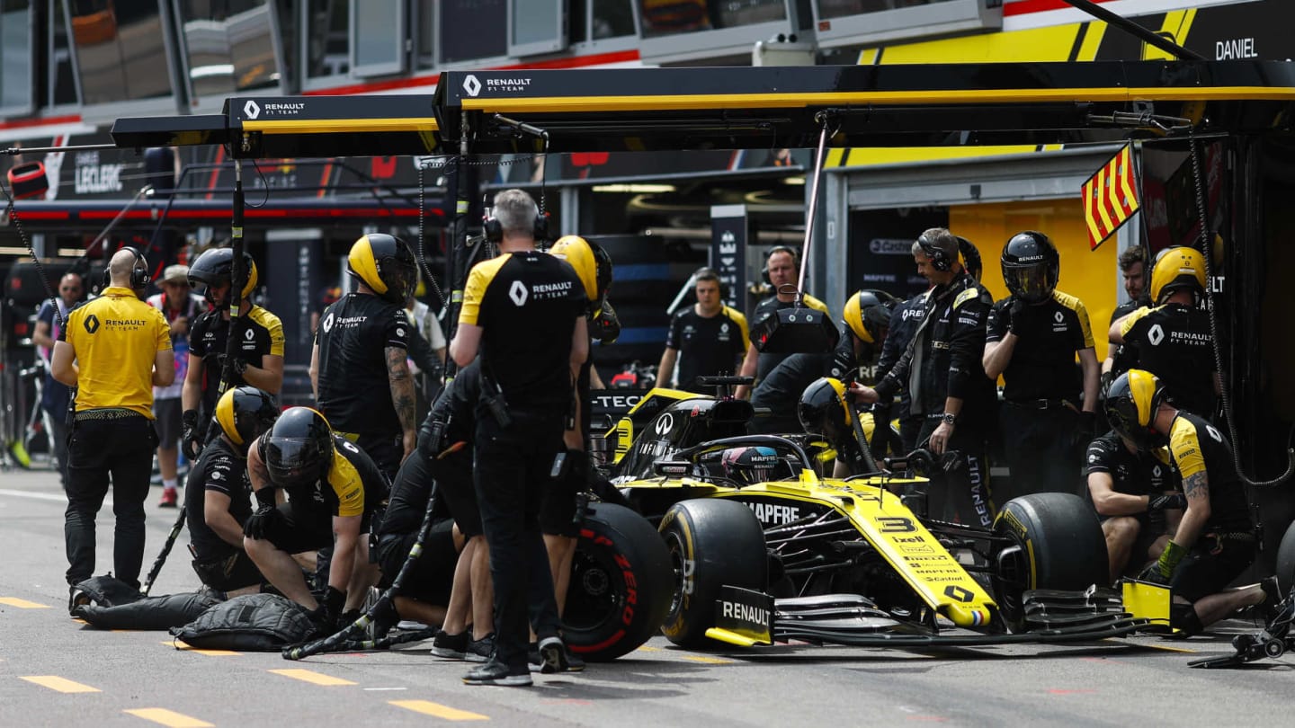 MONTE CARLO, MONACO - MAY 25: Daniel Ricciardo, Renault R.S.19, makes a pit stop during the Monaco