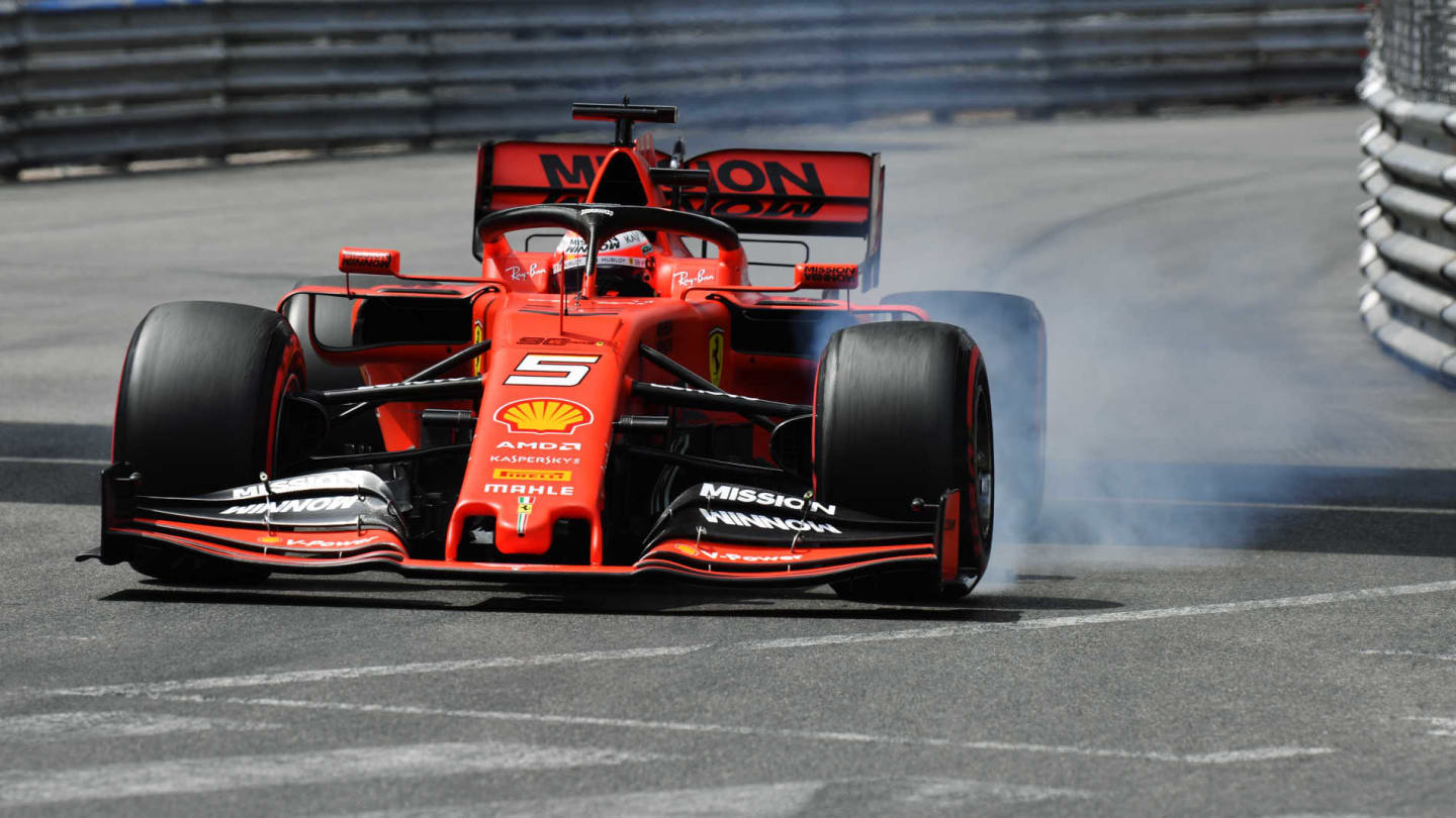 MONTE CARLO, MONACO - MAY 25: Sebastian Vettel, Ferrari SF90, locks-up during the Monaco GP at Monte Carlo on May 25, 2019 in Monte Carlo, Monaco. (Photo by Mark Sutton / Sutton Images)