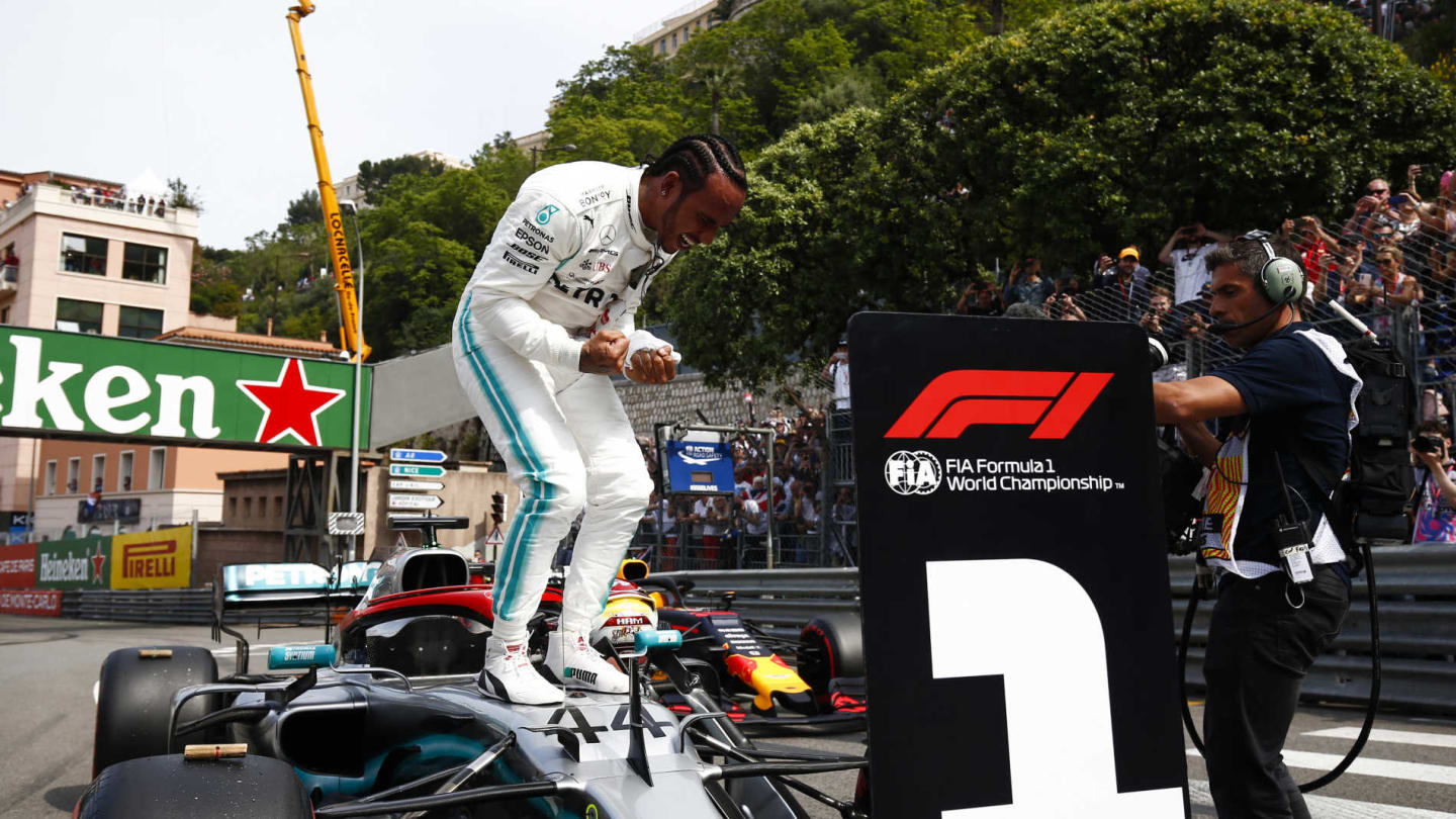 MONTE CARLO, MONACO - MAY 25: Lewis Hamilton, Mercedes AMG F1, celebrates pole postion during the Monaco GP at Monte Carlo on May 25, 2019 in Monte Carlo, Monaco. (Photo by Andy Hone / LAT Images)