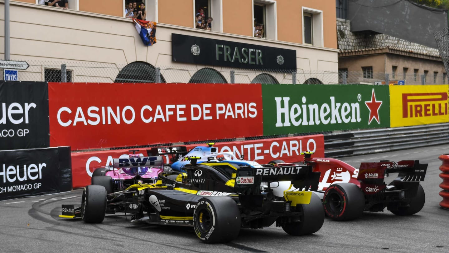 MONTE CARLO, MONACO - MAY 26: Robert Kubica, Williams FW42, spins after contact and blocks the track ahead of Antonio Giovinazzi, Alfa Romeo Racing C38, Sergio Perez, Racing Point RP19, and Nico Hulkenberg, Renault R.S. 19 during the Monaco GP at Monte Carlo on May 26, 2019 in Monte Carlo, Monaco. (Photo by Jerry Andre / Sutton Images)