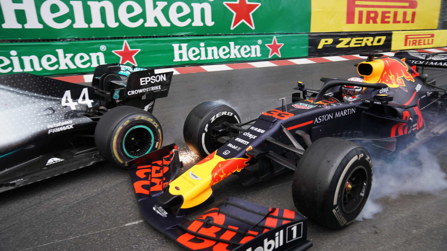 MONTE CARLO, MONACO - MAY 26: Max Verstappen, Red Bull Racing RB15, makes contact with leader Lewis Hamilton, Mercedes AMG F1 W10, in the closing stages of the race during the Monaco GP at Monte Carlo on May 26, 2019 in Monte Carlo, Monaco. (Photo by Hasan Bratic / Sutton Images)
